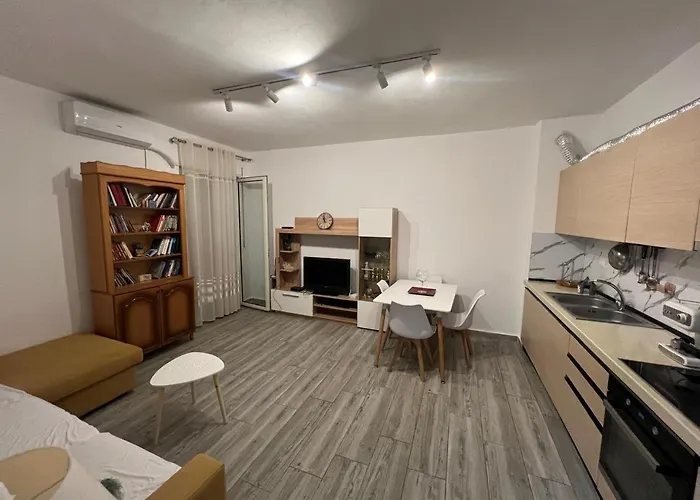 Piazza Place 2 Apartmán